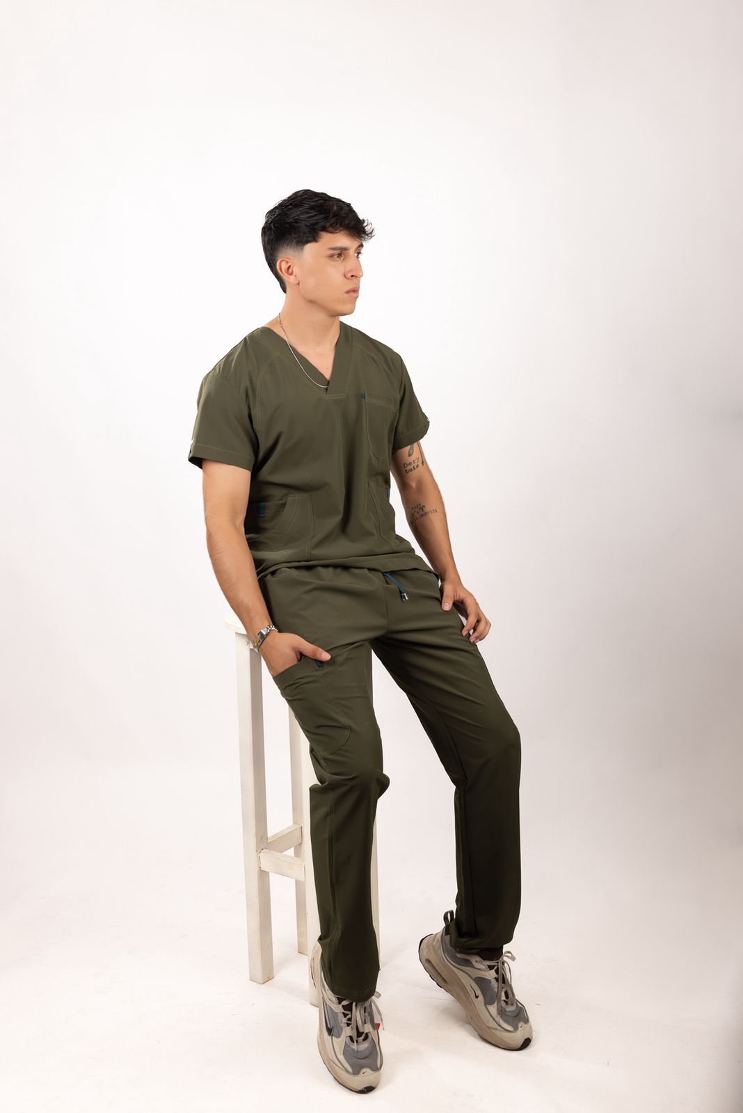 Uniforme Ref Angel, Licrado Strech - Image 3